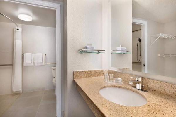 Residence Inn by Marriott Baltimore Downtown/ Inner Harbor image 27
